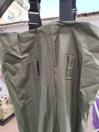 Vadeador pesca verde con tirantes botas 41
