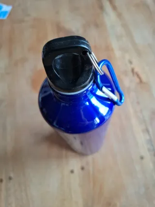 Borraccia termica blu in acciaio