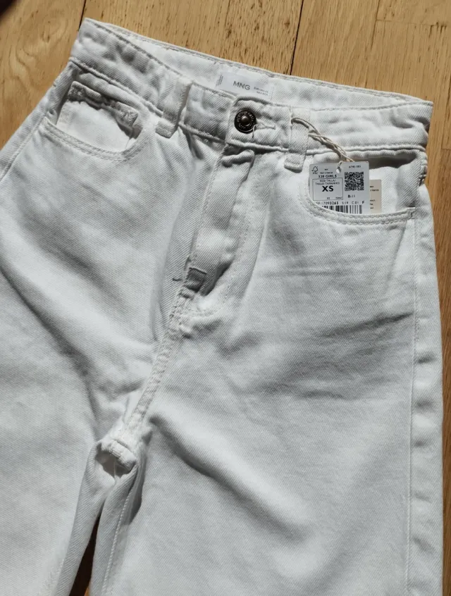 Pantalón vaquero blanco Mango Kids.