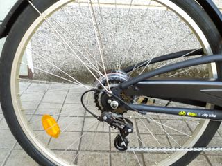 Bicicleta Paseo Btwin Negra