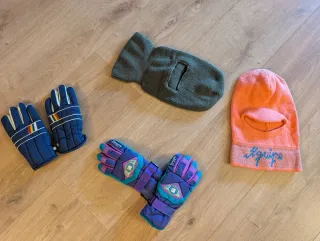 Conjunto guantes y pasamontañas vintage esqui