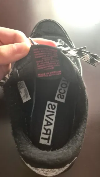 Jordan 1 x Travis Scott (Phantom)