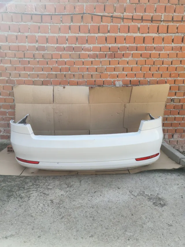 Parachoques trasero Skoda Octavia 2 (2008-2011).