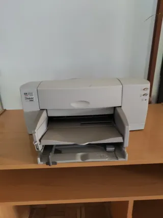 Impresora HP Deskjet 840C Vintage Beige