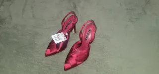 Tacones Zara Rojo Talla 35