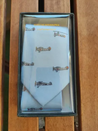 Corbata Museo Aeronáutica Aviones
