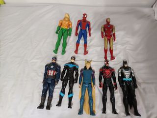 Muñecos Marvel y DC cada muñeco 5€