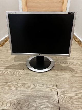LG Flatron Wide L194WT