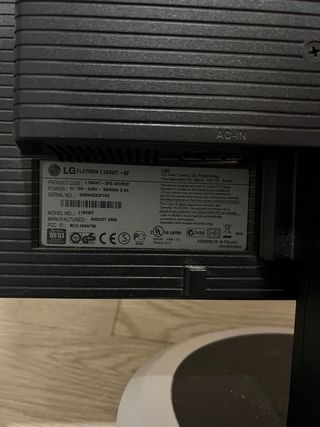 LG Flatron Wide L194WT