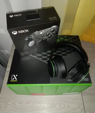 SSD Xbox Series X da 1 TB + accessori