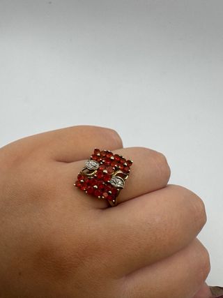 011-01-00384 ANILLO GRANATES Y BRILLANTES ORO 9K