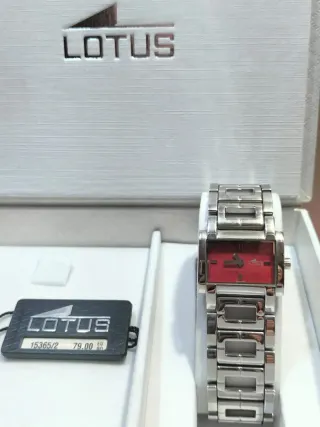 Reloj Lotus Mujer Rojo y Plateado