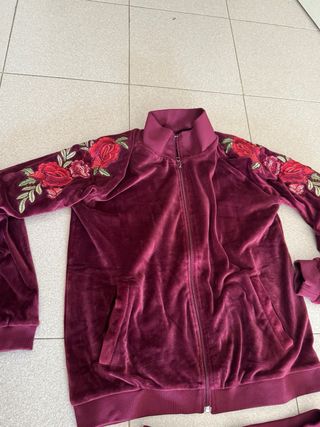 Conjunto chándal Promise bordado flores
