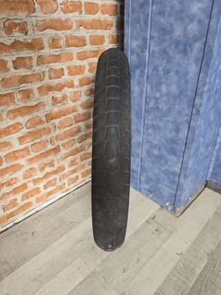 Neumático 90/90-21 USADO
BRIDGESTONE