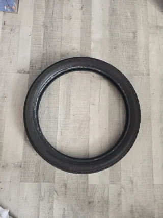 Neumático 90/90-21 USADO
BRIDGESTONE