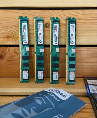 Lote 4 Memorias RAM Kingston 2GB DDR2 - Nuevas
