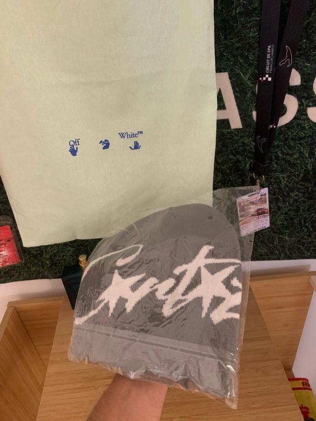 Gorro Corteiz Gris Nuevo