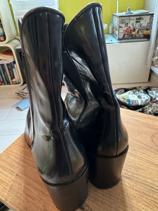 Botines Zara Tacón Negro Charol