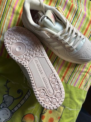Adidas Forum CL beige-salmón