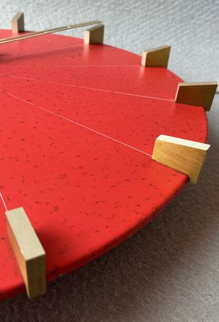 Orologio da parete Kienzle anni '50 rosso