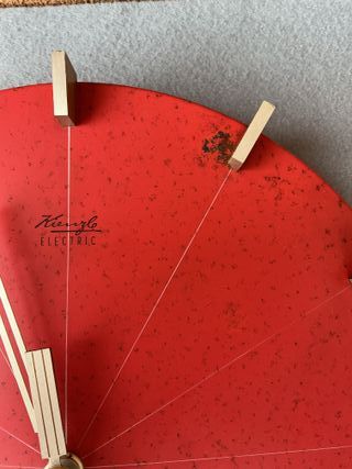 Orologio da parete Kienzle anni '50 rosso