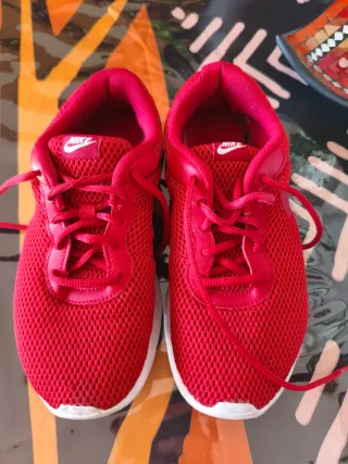 Deportivas Nike  Rojas mujer