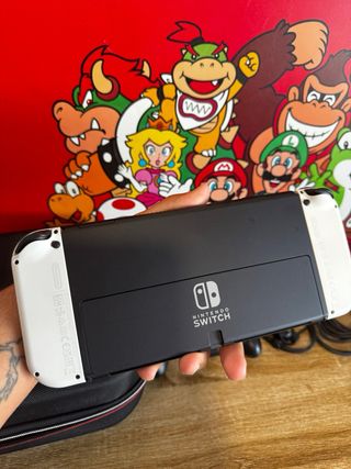 Nintendo Switch OLED White 10/10 con valigia 2022