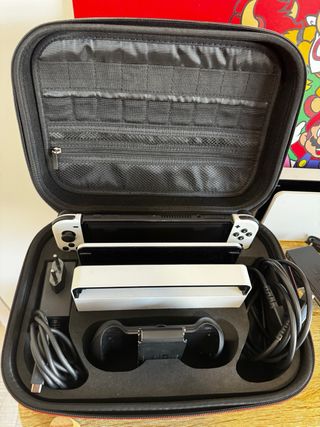 Nintendo Switch OLED White 10/10 con valigia 2022