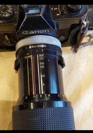 Cámara Canon FTb con objetivo zoom