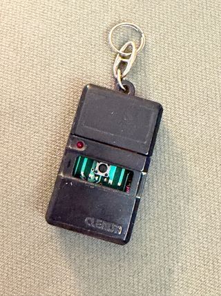 mando de garaje CLEMSA