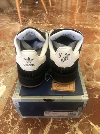 Adidas x Korn Zapatillas Negras Blancas