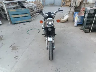Suzuki GN250