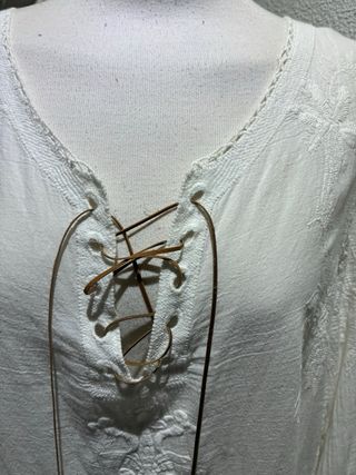 Blusa Ibicenca Encaje y Plumas