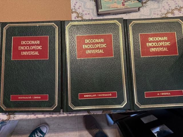 Diccionarios universales enciclopedicos 3 tomos