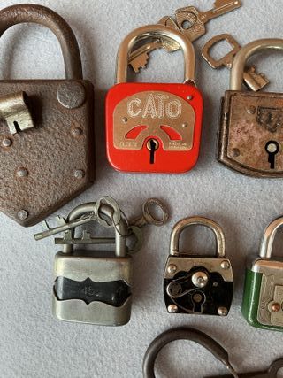 Lotto 8 Lucchetti Vintage Anni 40-60
