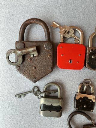Lotto 8 Lucchetti Vintage Anni 40-60