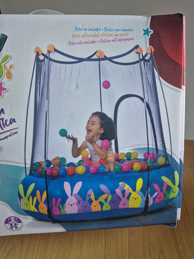 Parque con cama elástica Bunny Jump