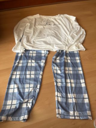 Pijama mujer dos piezas sin estrenar