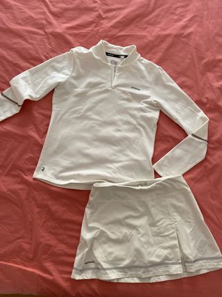 Conjunto deportivo ARTENGO niña blanco
Talla 12-13