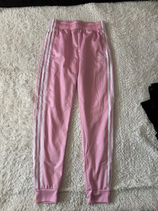 Chándal Adidas rosa con rayas blancas