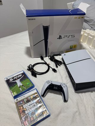 Consola Sony PS5 + 2 Juegos