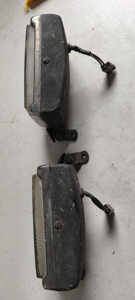 Antinieblas Mercedes SL R107