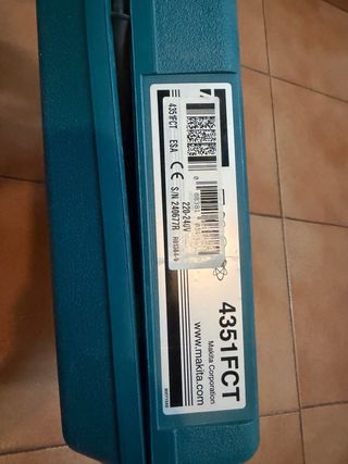 Sierra de calar Makita 4350 FCT