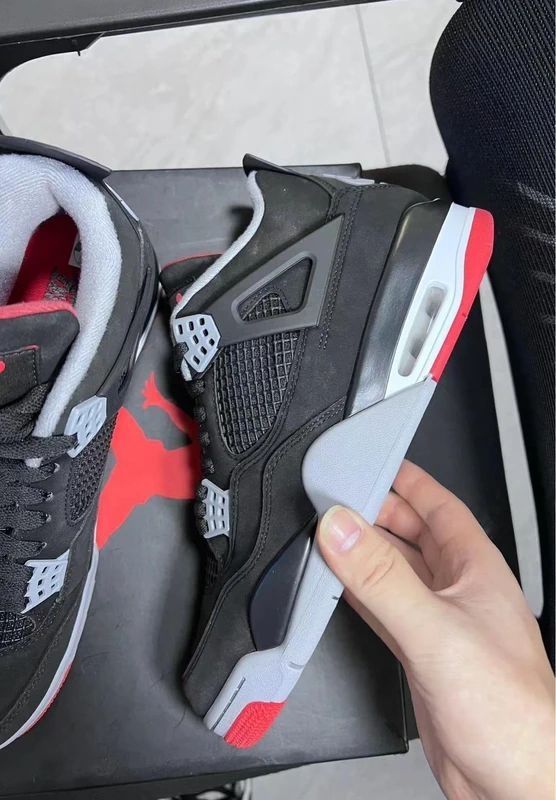 Jordan 4 Retro Bred Talla 38 Sin Usar