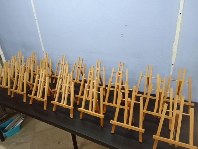 Mini caballete de madera