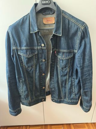 Chaqueta tejana Levi's Talla M. Color azul clasico