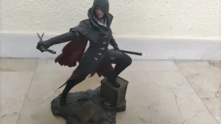 Figura Evie Frye Coleccionable