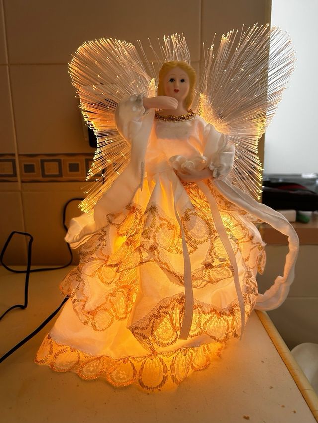 Angelito decorativo con luz