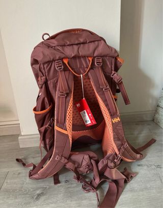 Mochila Helly Hansen Relay 42L granate/naranja