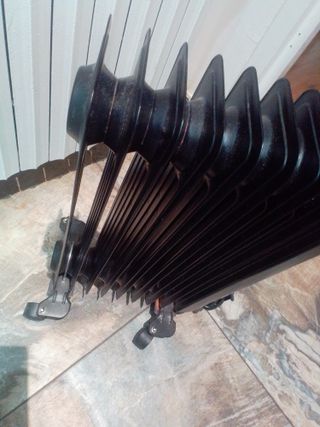Radiatore a olio nero 2000 w